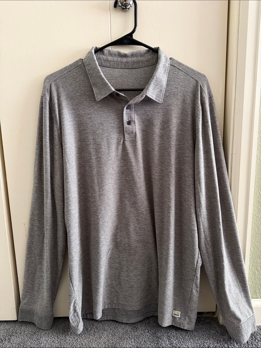 Vuori Men's Long-Sleeve Heather Grey Polo